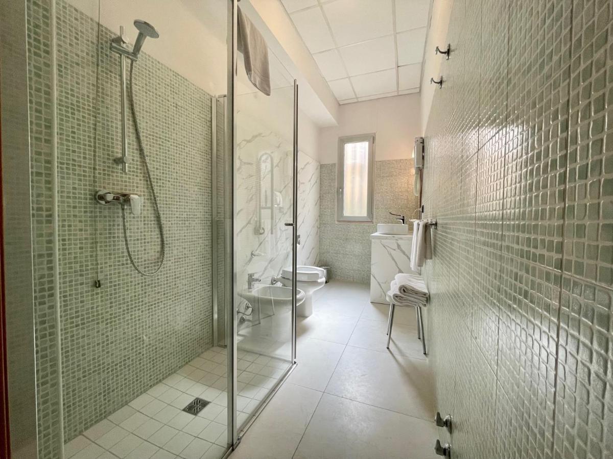 Hotel Leonardo Brescia Zewnętrze zdjęcie