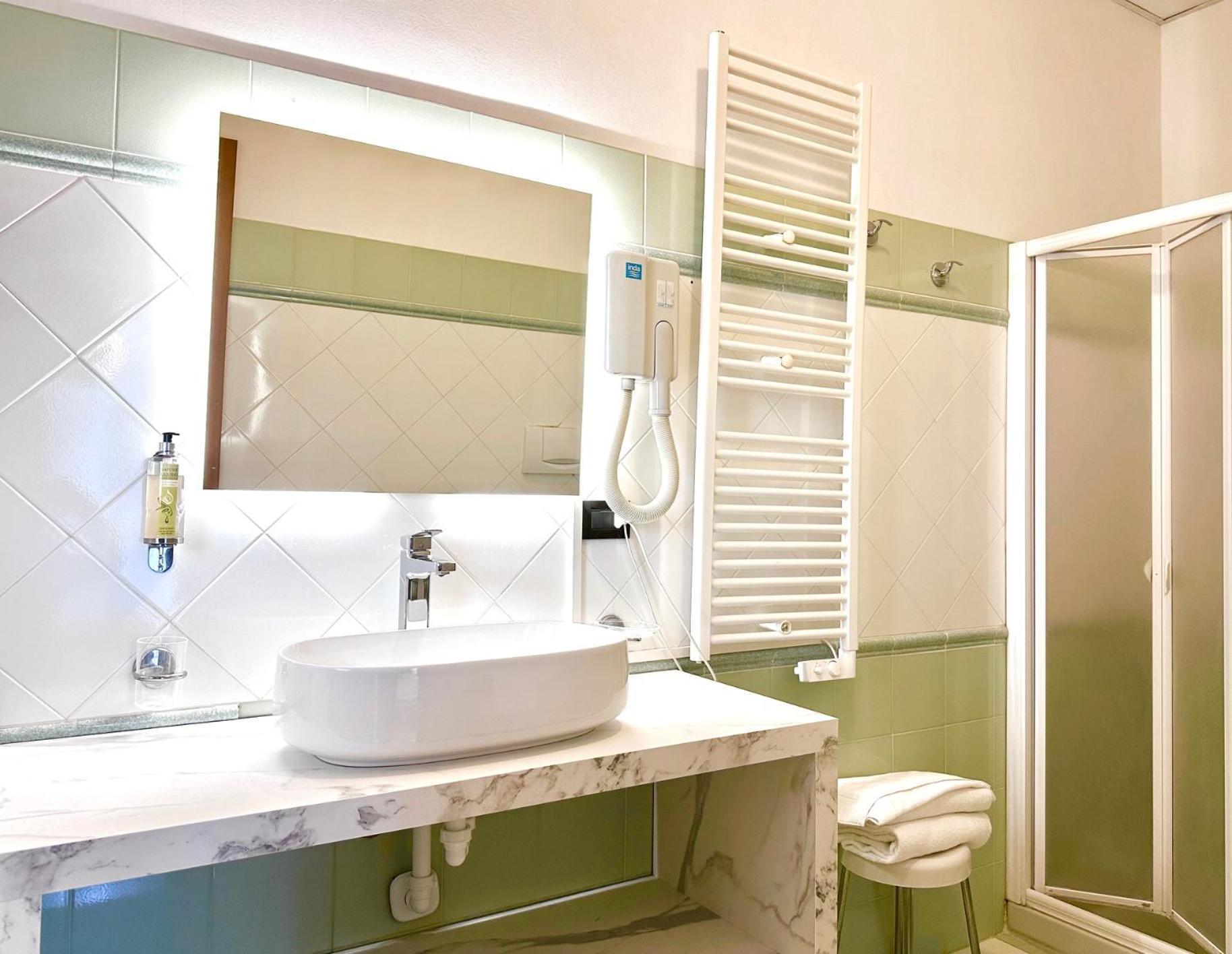 Hotel Leonardo Brescia Zewnętrze zdjęcie