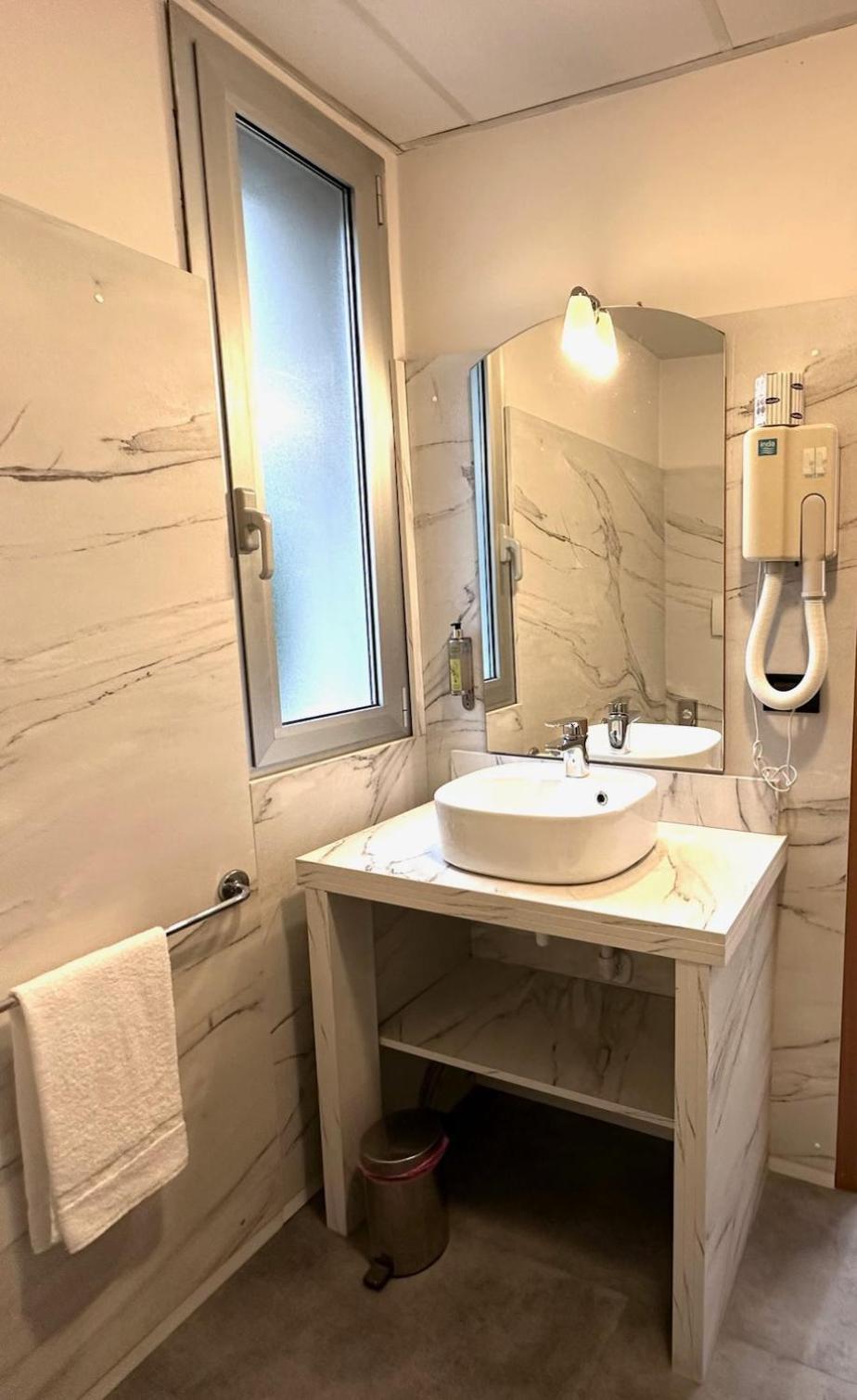 Hotel Leonardo Brescia Zewnętrze zdjęcie